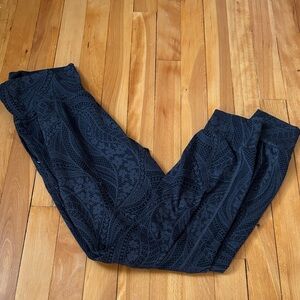 Athleta Navy Textured Jogger sun salutation